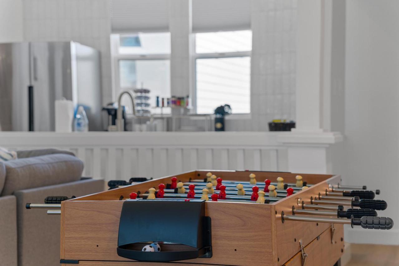 Stylish Phoenix Townhome - Foosball Table, Laundry, Parking! Exterior foto
